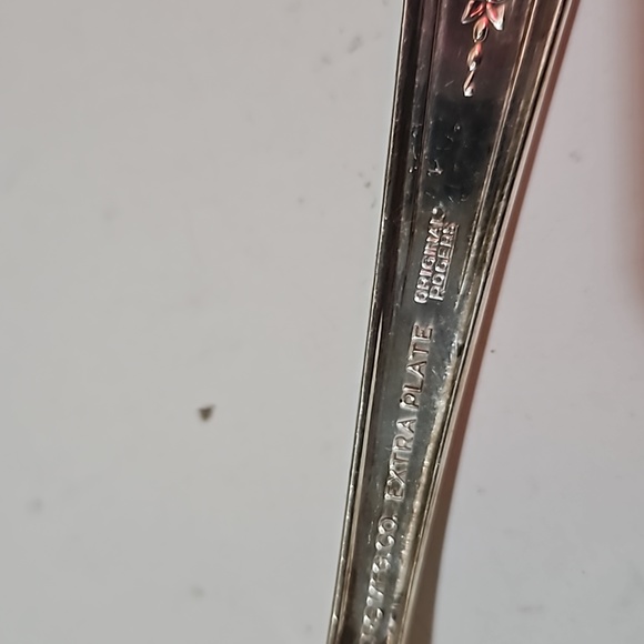 Wm Rogers Mfg Co Magnolia/Inspiration Silverplate Flatware Pie Server and spoon - Picture 12 of 12